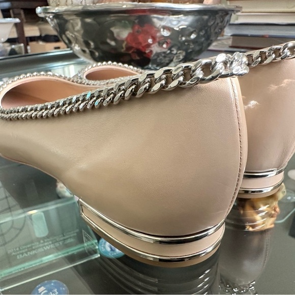 Casadei Women's Tan Chain-Trimmed  Flats - 39.5 Italy - Picture 5 of 8